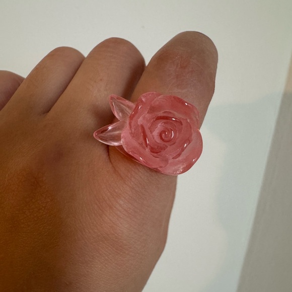 Sparklemuse Clear Pink Rose Ring Size 8 - Picture 3 of 3